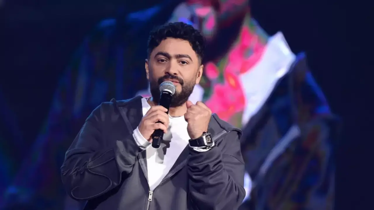 بصوت شيرين.. تامر حسني يغني بص بقى ويلهب حماس الجماهير خلال حفله الأخير